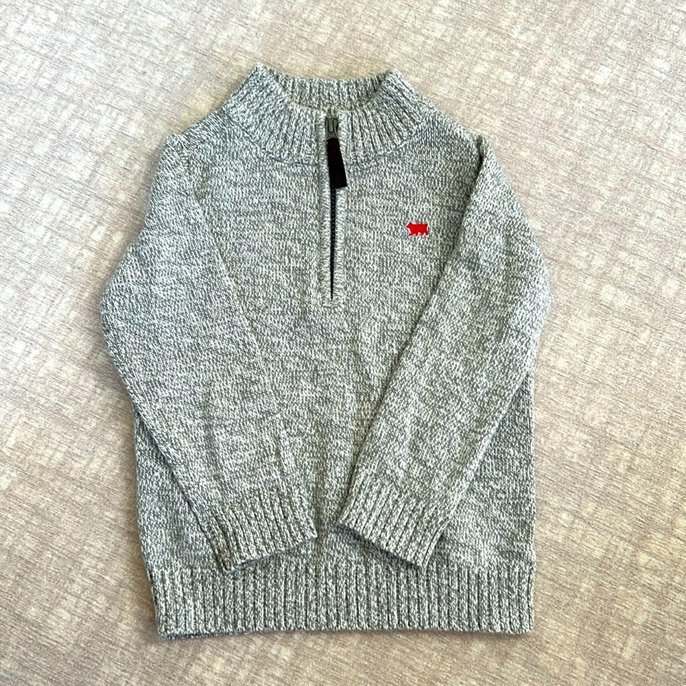 Carter’s Quarter Zip, like new condition, 3T